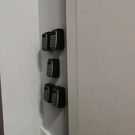 Narutowicza 41, Blisko Fabryczna, Dostep Na Kod *