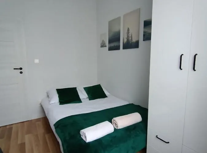 Narutowicza 41, Blisko Fabryczna, Dostep Na Kod *